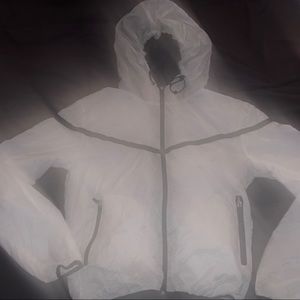 Water resistant bomber jacket